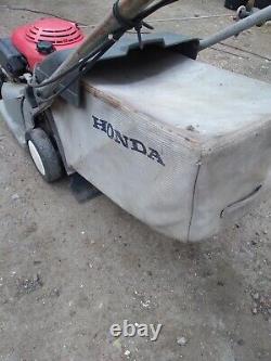 HONDA HRB475 Lawn Mower Petrol 19 inch cut Self Propelled