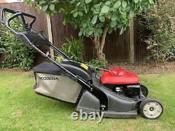 Honda HRX426 Self Propelled Petrol Lawn Mower