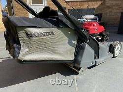 Honda HRX426QX 17 Self Propelled Rear Roller Petrol Lawnmower