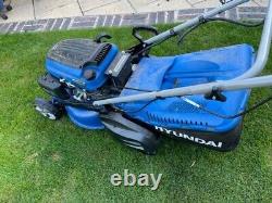 Hyundai HYM430SPER Petrol Roller Lawn Mower 17 43cm / 430mm 139cc
