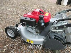 LAWNFLITE PRO 553 HRS Self Propelled Lawnmower With Honda Engine 3 MONTHS OLD